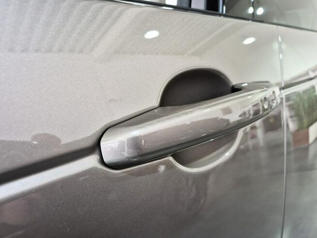 Range Rover Discovery 3.0D I6 249 PS AWD Auto Dynamic SE