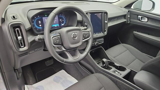 Volvo XC 40 Essential aut ! Z Polskiego Salonu ! Faktura VAT !