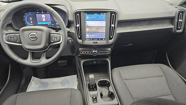 Volvo XC 40 Essential aut ! Z Polskiego Salonu ! Faktura VAT !