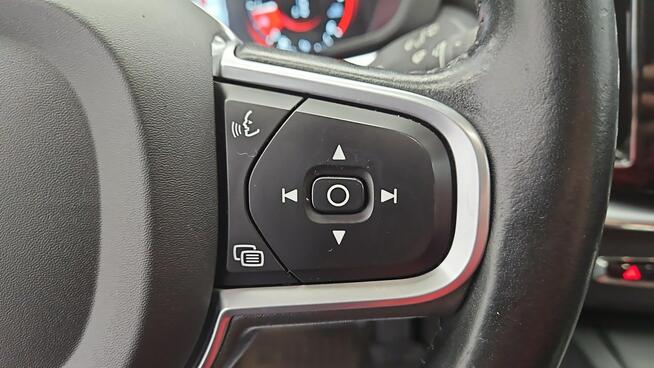 Volvo XC 60 2.0 D4 SCR Momentum ! Z Polskiego Salonu ! Faktura VAT !