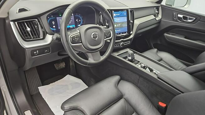 Volvo XC 60 B4 D AWD Core aut ! Z Polskiego Salonu ! Faktura VAT !