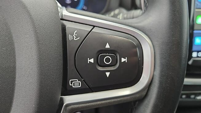 Volvo XC 60 B4 D AWD Core aut ! Z Polskiego Salonu ! Faktura VAT !