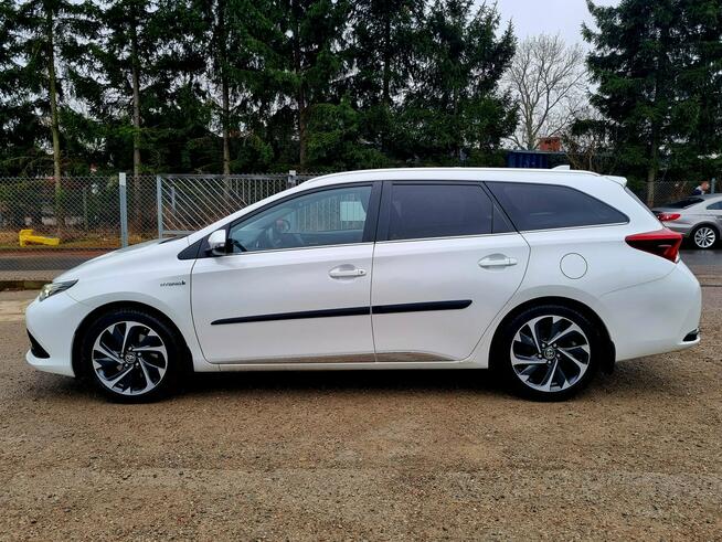 Toyota Auris Hybryda Lift FULL LED Serwis Navi Kamera Climatronic Gwarancja