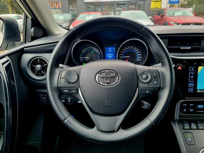 Toyota Auris Hybryda Lift FULL LED Serwis Navi Kamera Climatronic Gwarancja