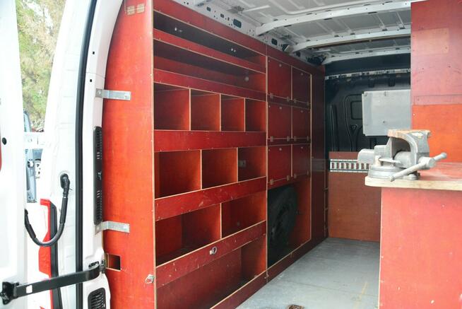 Renault Master średniak L2H2 3 osobowy blaszak pełna opcja regały serwis warsztat
