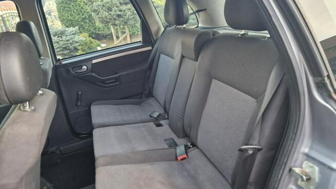 Opel Meriva 1.6 EcoTec Klimatyzacja, hak, Radio CD, El szyby