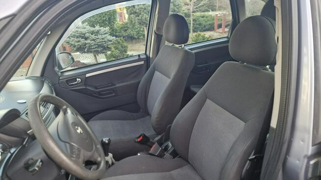 Opel Meriva 1.6 EcoTec Klimatyzacja, hak, Radio CD, El szyby
