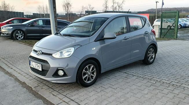 Hyundai i10 1,2 /LEDY/Alufelgi/Podgrzewana kierownica+fotele/Zestaw głośnomówiący