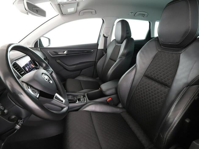 Škoda Karoq DSG full LED półskóra navi grzane fotele klima auto kamera i czujniki