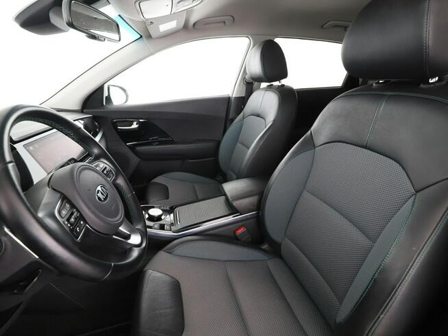 Kia Niro EV full LED klima auto navi virtual cocpit czujniki parkowania