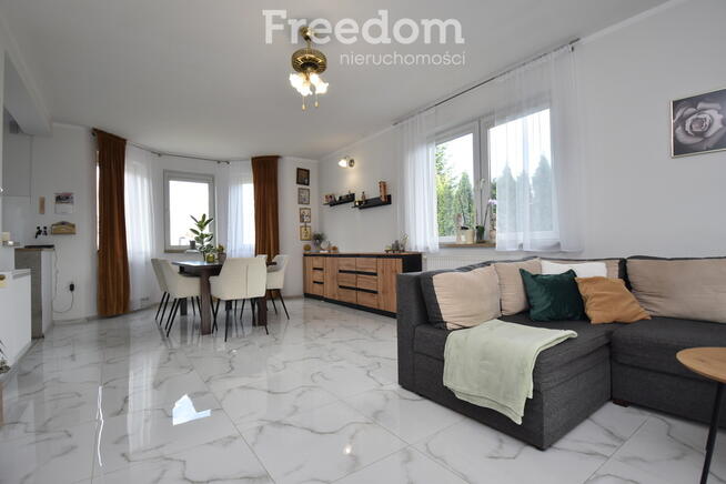 Dom wolnostojący, garaż pompa ciepła, fotowoltaika