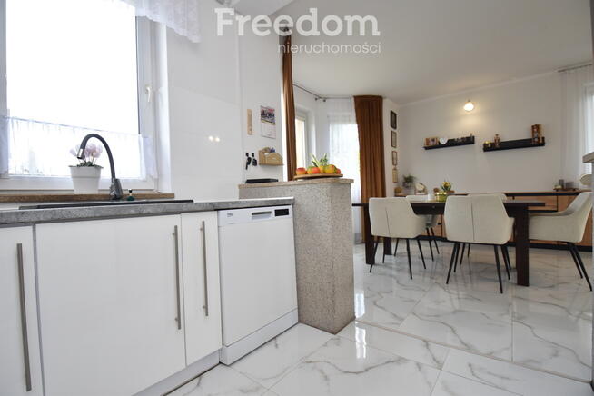 Dom wolnostojący, garaż pompa ciepła, fotowoltaika