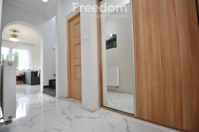 Dom wolnostojący, garaż pompa ciepła, fotowoltaika