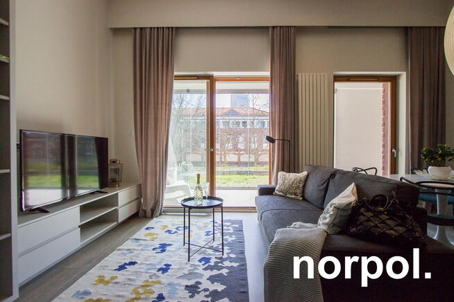 Nowoczesne mieszkanie z loggią i tarasem / Modern apartment with loggia