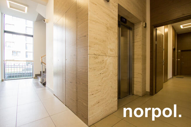 Nowoczesne mieszkanie z loggią i tarasem / Modern apartment with loggia