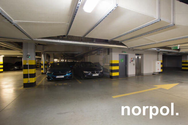 Nowoczesne mieszkanie z loggią i tarasem / Modern apartment with loggia