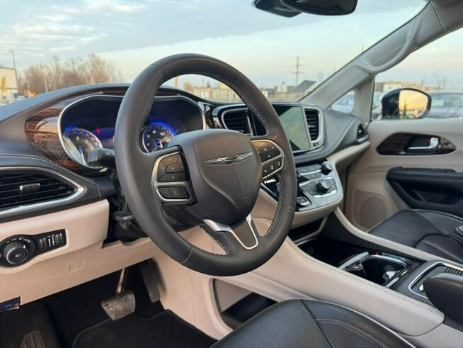 Chrysler Pacifica Bezwypadkowy / Drugi Właściciel / KeyLess / Panorama / LED / FV Marża
