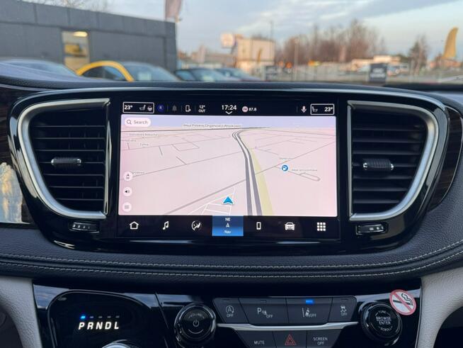 Chrysler Pacifica Bezwypadkowy / Drugi Właściciel / KeyLess / Panorama / LED / FV Marża