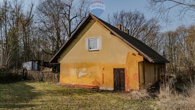 Dom z działką na sprzedaż