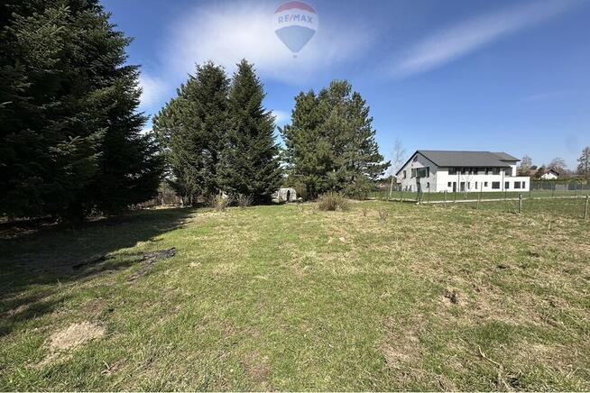 Działka inwestycyjna mieszkaniowa + usługa Jaworze