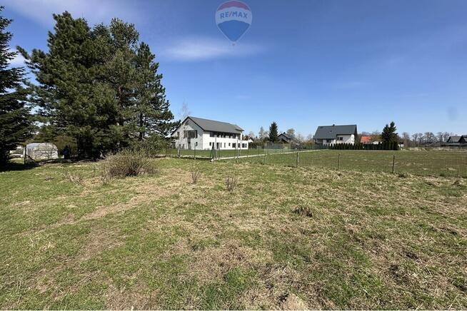 Działka inwestycyjna mieszkaniowa + usługa Jaworze