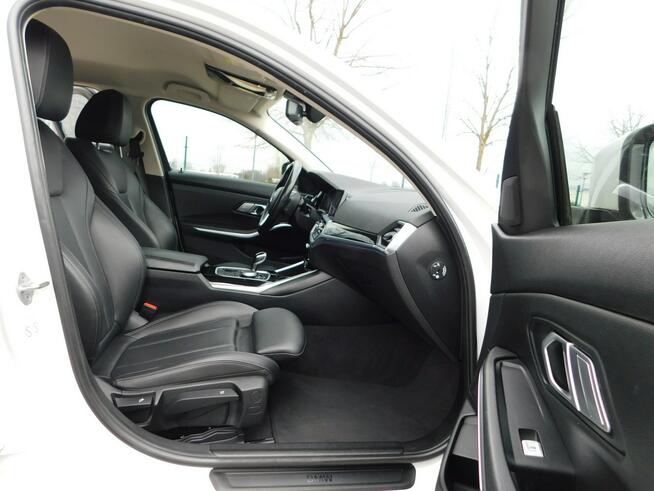 BMW 318 2.0D z Gwarancją Line Shadow Model 2022r