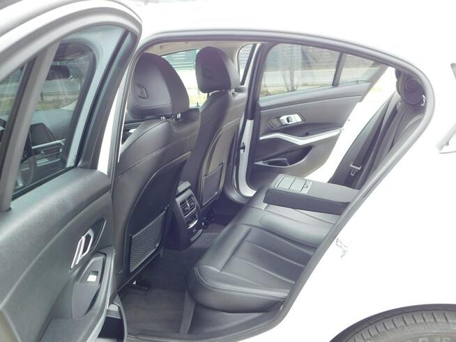 BMW 318 2.0D z Gwarancją Line Shadow Model 2022r