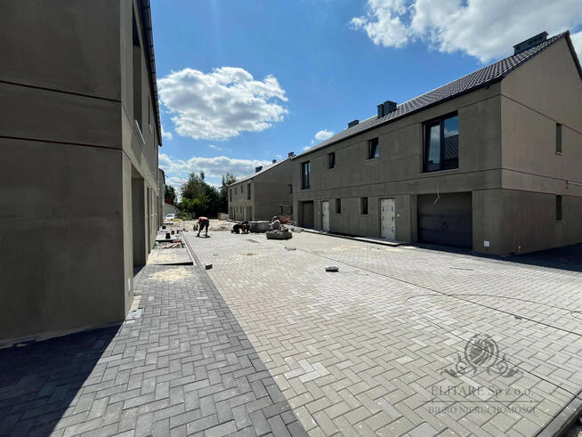 Dom o pow. 109,85m2 + garaż16,24m2, pompa ciepła/ Miłoszyce, Jelcz Laskowic