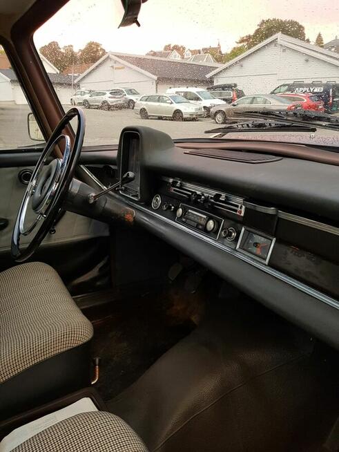 sprzedam Mercedes-Benz 190c W110