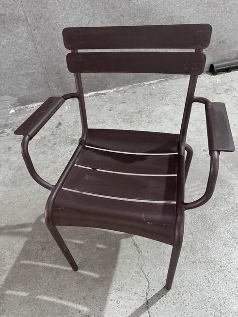 Syndyk sprzeda używane meble ogrodowe