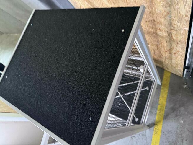 Syndyk sprzeda wolierę dla ptaków KERB