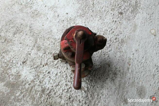 Zawory powietrza do lokomotyw.