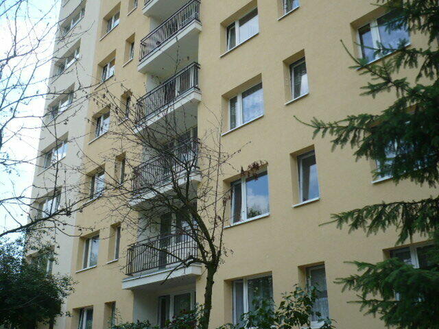 Zamienie własnościowe z balkonem 2- pokoje na wieksze