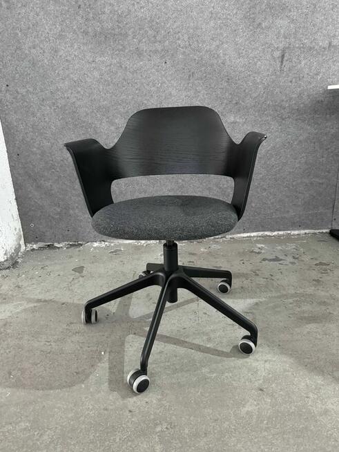 Syndyk sprzeda używane meble Ikea