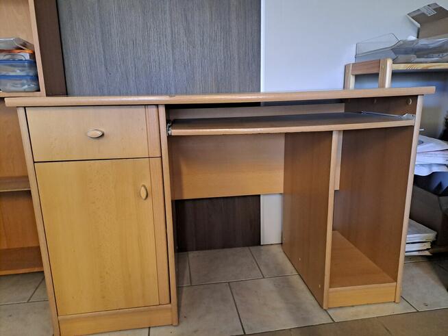 Biurko kolor sosna jasna stan bdb