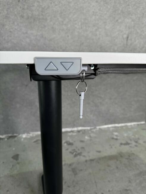 Syndyk sprzeda używane meble Ikea