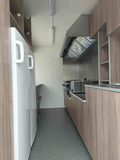 przyczepa gastronomiczna food track