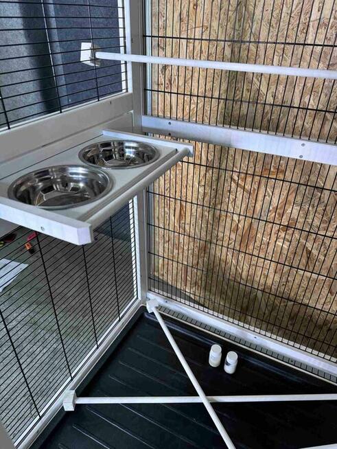 Syndyk sprzeda wolierę dla ptaków KERB