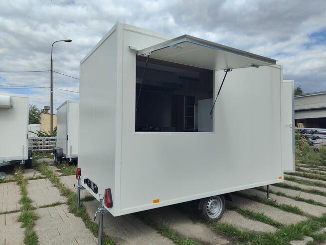 przyczepa gastronomiczna food track