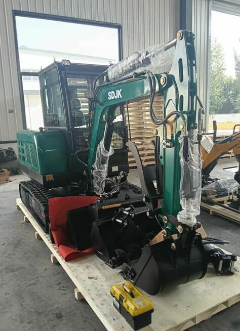 KOPARKA GĄSIENNICOWA