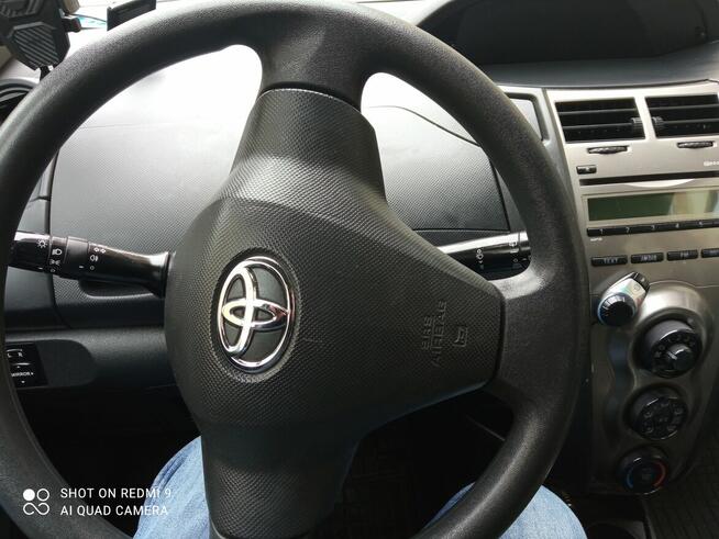 Toyota Yaris II Polski Salon Bezawaryjna ,mały przebieg