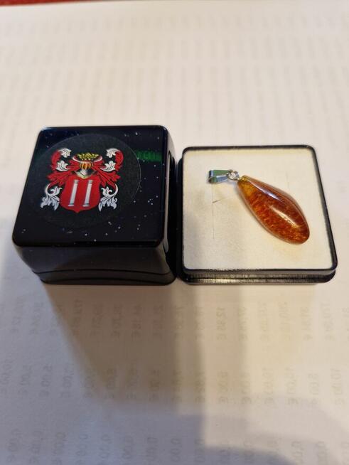 BURSZTYN BAŁTYCKI PIERŚCIONKI BRANSOLETY MEDALIONY KOLCZYKI