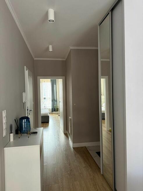 Nowoczesne i przytulne 2 pokoje – Nowy Budynek | Wynajem od