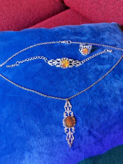 BURSZTYN BAŁTYCKI PIERŚCIONKI BRANSOLETY MEDALIONY KOLCZYKI