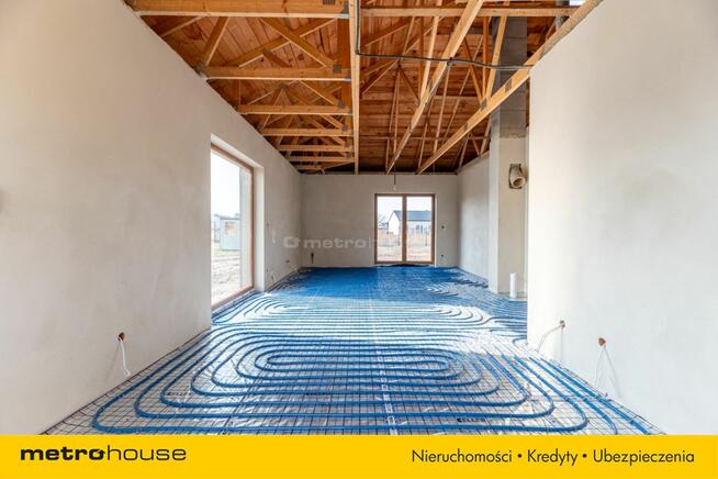 Dom z 4 pokojami czeka na swoich właścicieli!