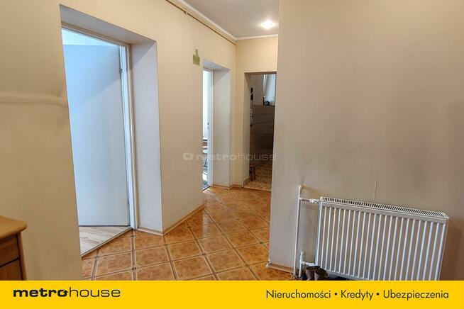 Na sprzedaż mieszkanie na parterze w kamienicy.