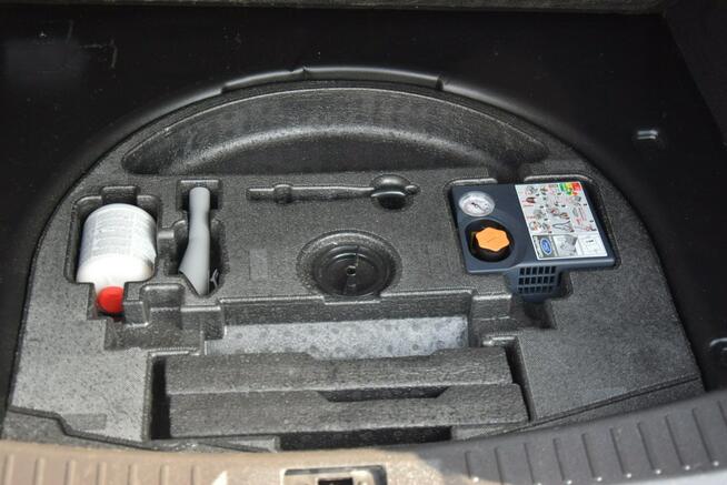 Ford Kuga 2.0D 4x4/ Navi/ Kamera/ Hak/ 165 TYS KM/ Sprowadzony/ Opłacony