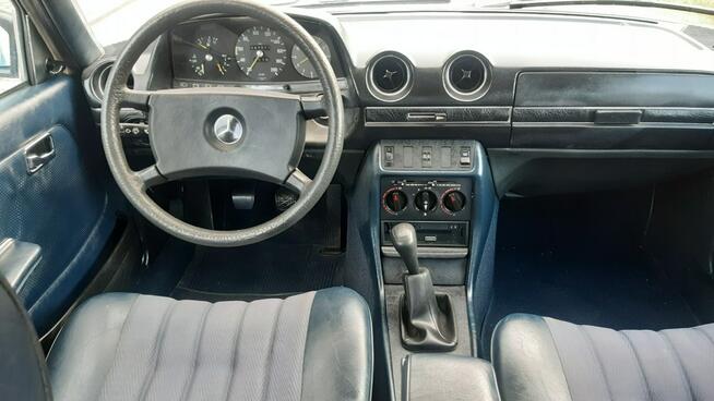 Mercedes-Benz 123 200