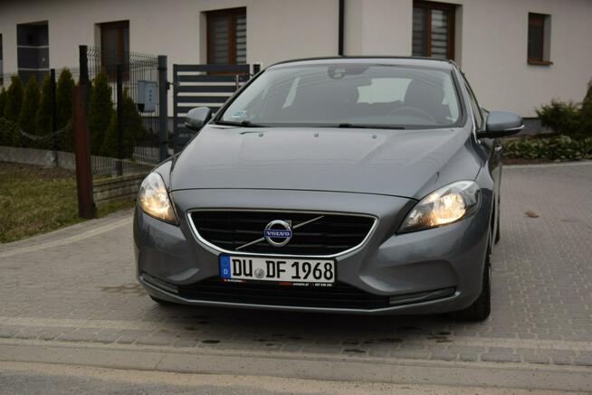 Volvo V40 1.6D 2015r Navi/ Klima/ Tempomat/ Hak/ Sprowadzony