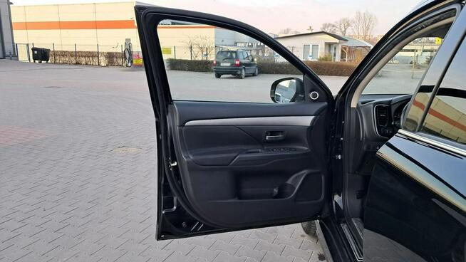 Mitsubishi Outlander 2.0 16V 150 koni Nawigacja Skóra Klimatronik możliwa ZAMIANA